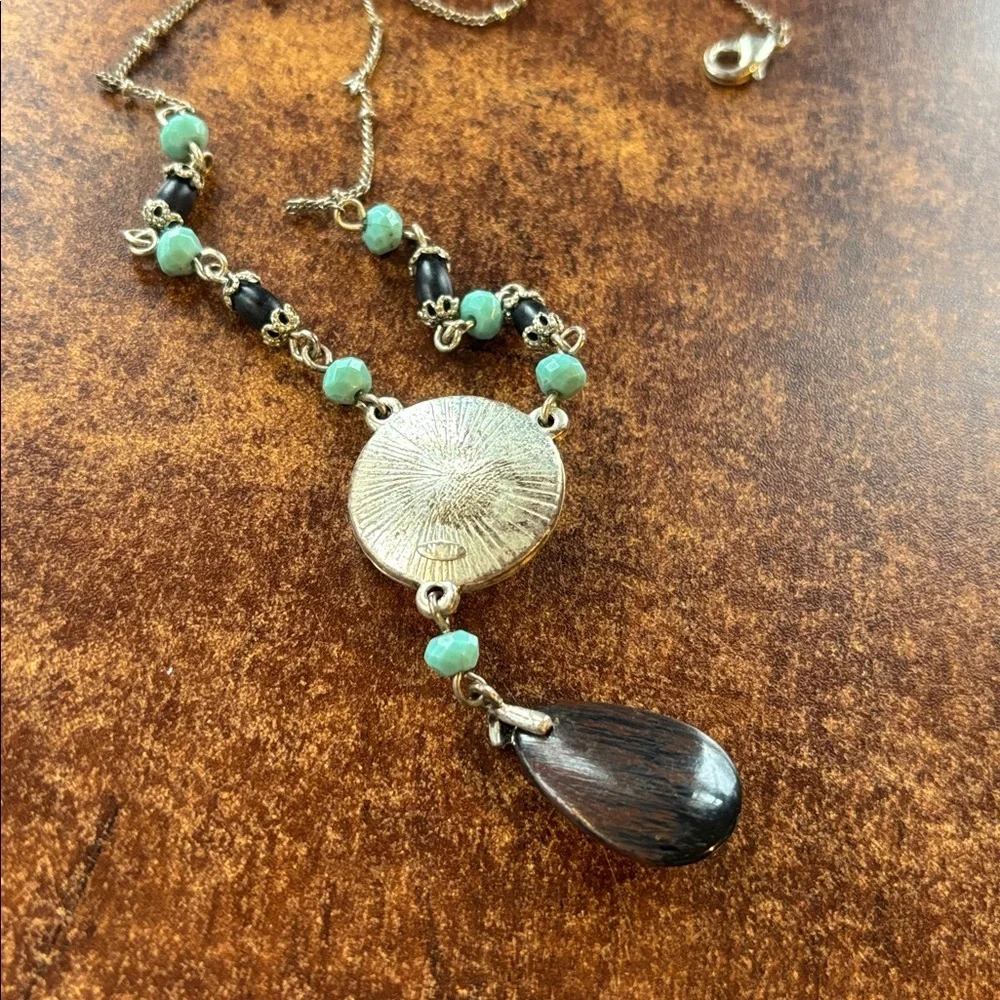 Woman’s “turquoise “ drop necklace